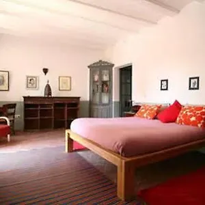Casa Migdia Hotel Sant Jordi Desvalls